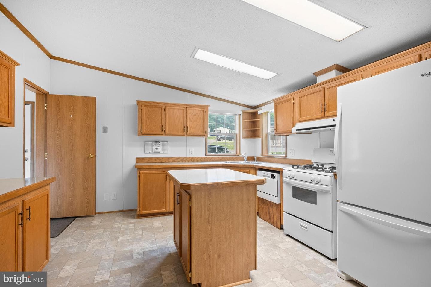 707 Hillside Drive photo 6