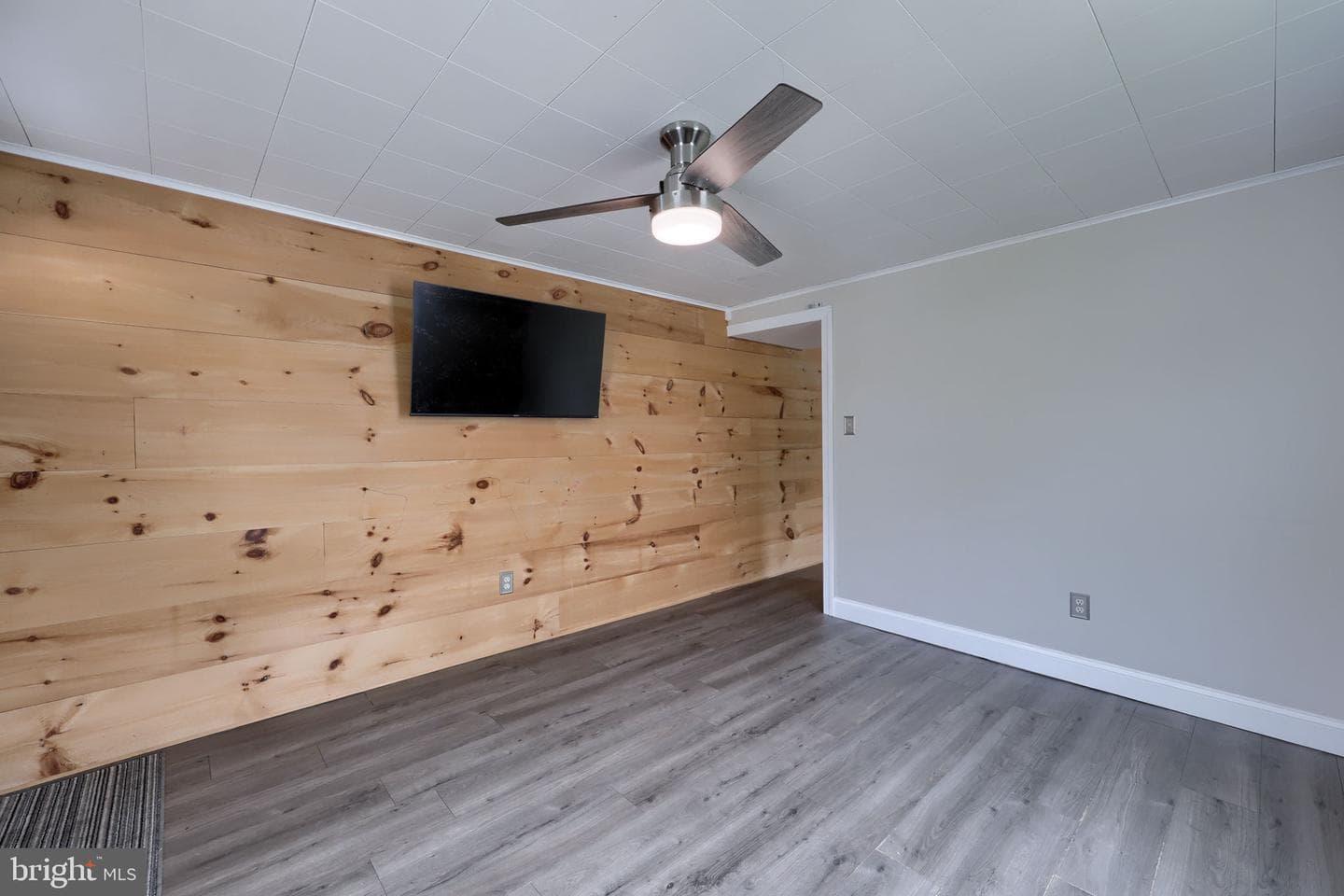 128 N Charlotte Street photo 15