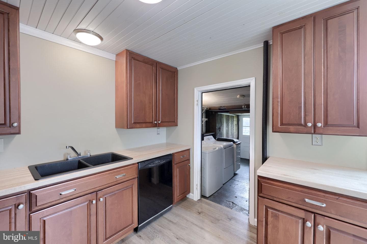 128 N Charlotte Street photo 23