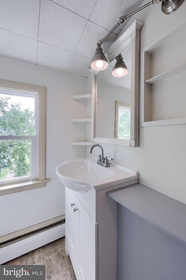 128 N Charlotte Street photo 34