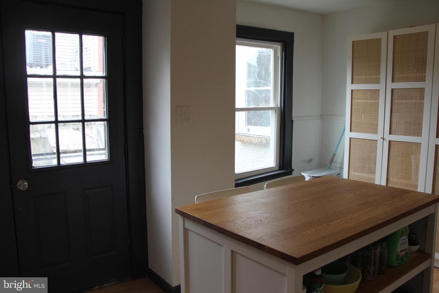 130 N Franklin Street photo 7