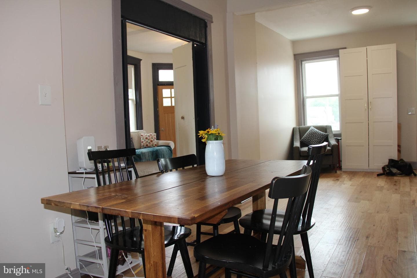 130 N Franklin Street photo 8
