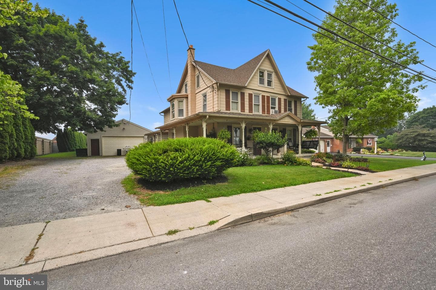 153 S Jackson Street photo 3