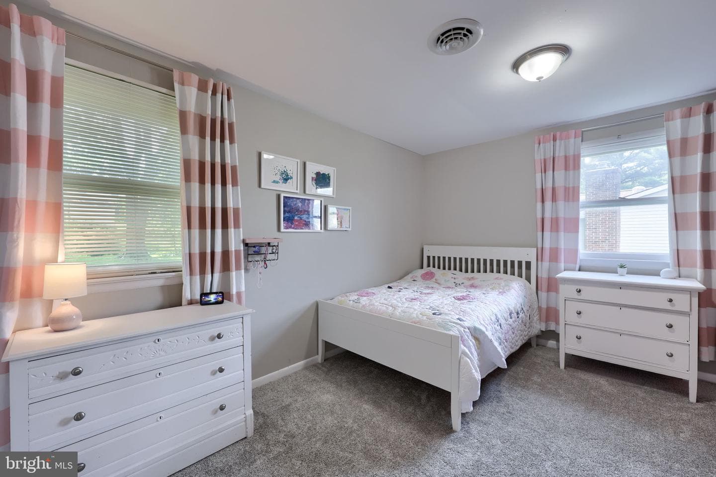 116 Oxford Drive photo 19