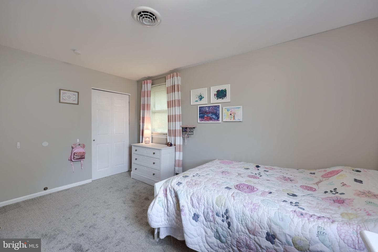 116 Oxford Drive photo 20