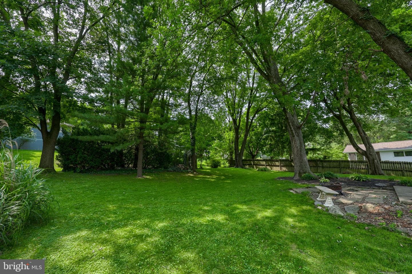 116 Oxford Drive photo 37
