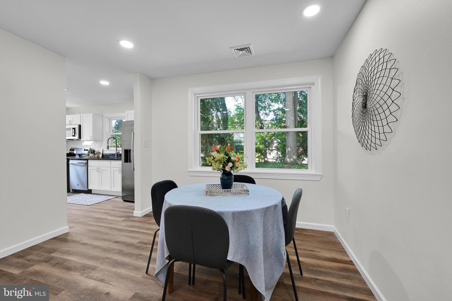 344 Abbeyville Road photo 6
