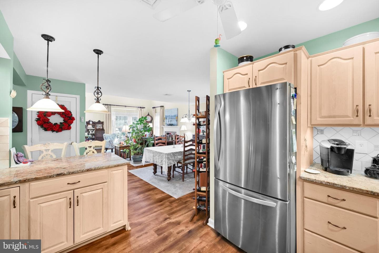 1066 Cambridge Drive photo 18