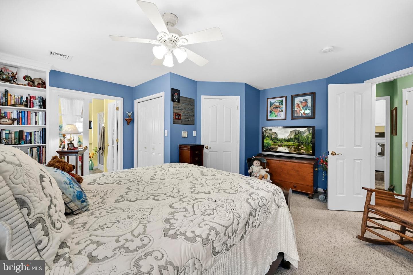 1066 Cambridge Drive photo 20