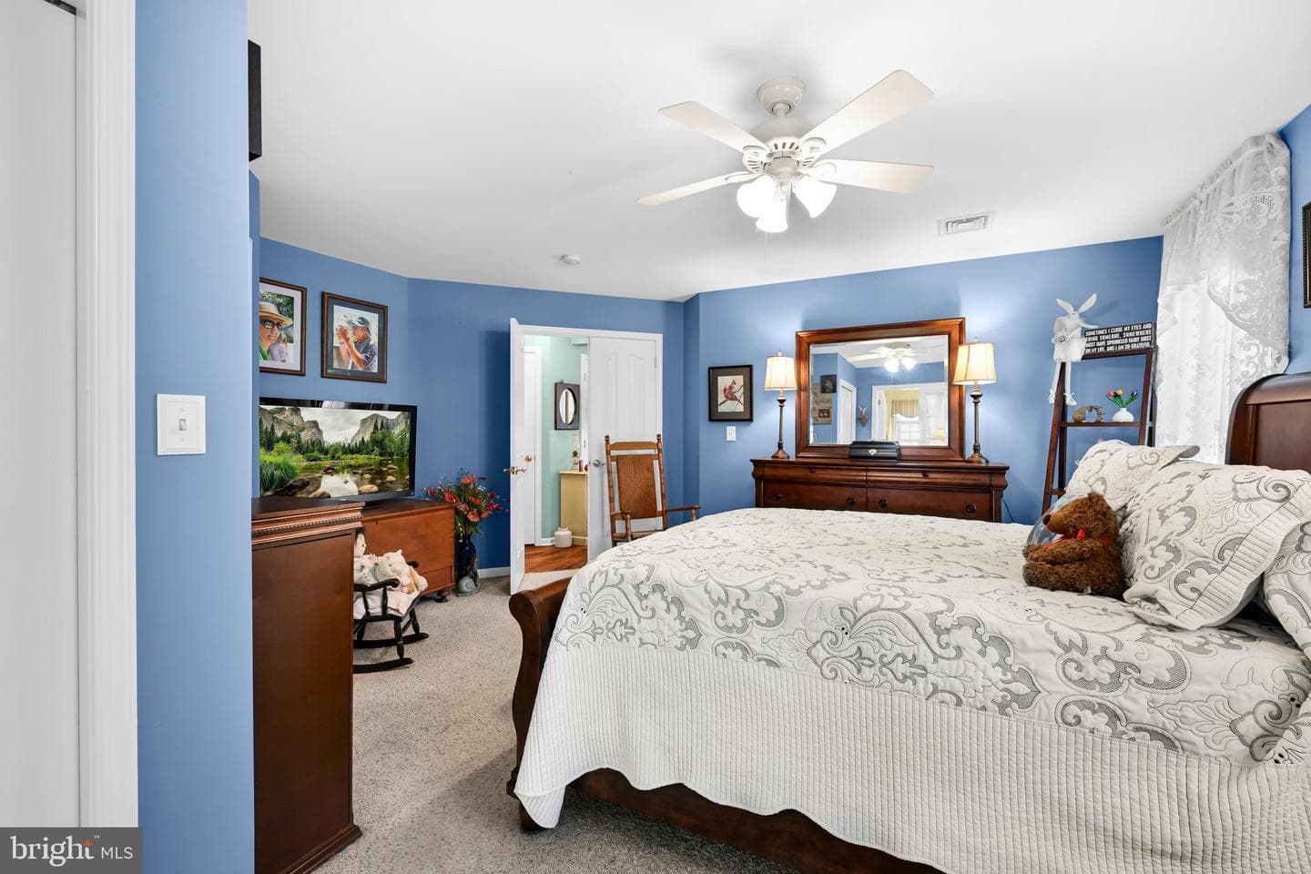 1066 Cambridge Drive photo 21