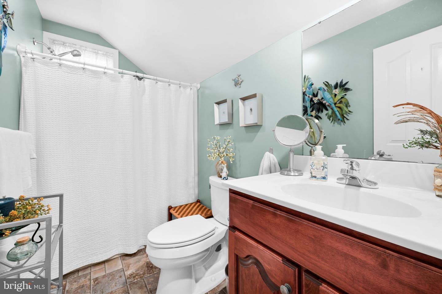 1066 Cambridge Drive photo 27