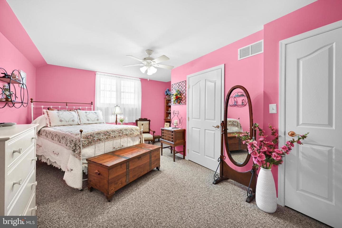 1066 Cambridge Drive photo 28