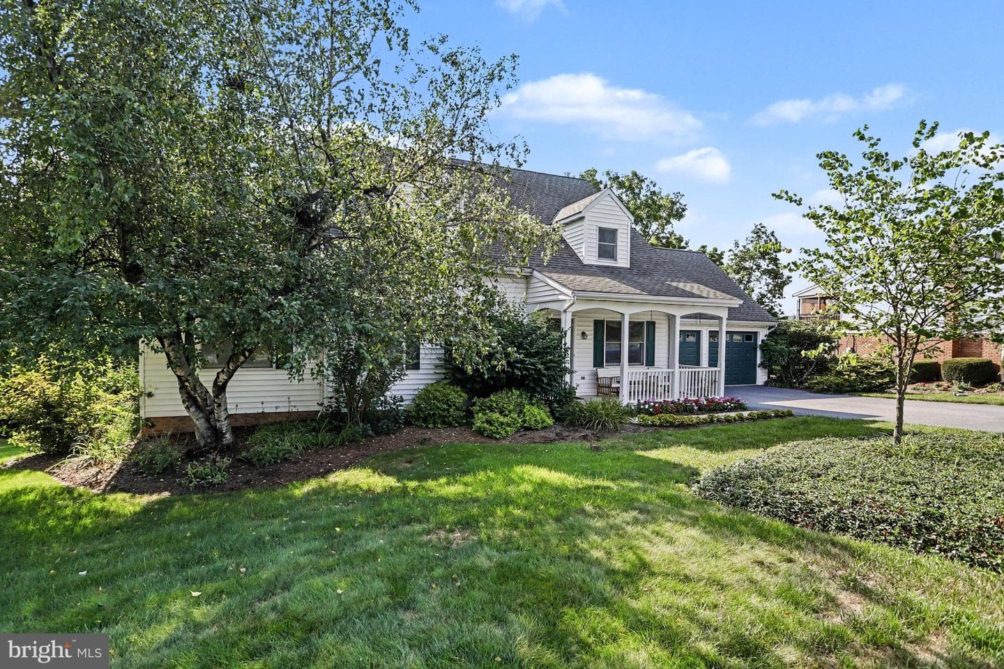 519 Colonial Crescent Drive photo 6