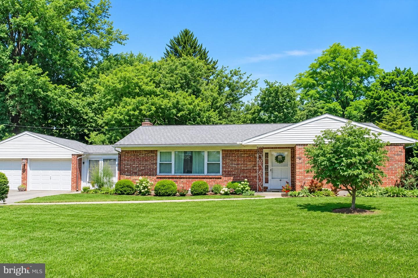 625 Hampden Road photo 3