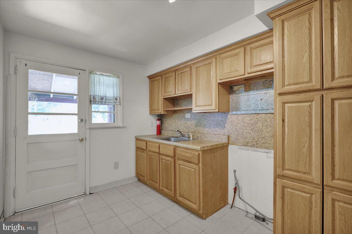1257 Fremont Street photo 10