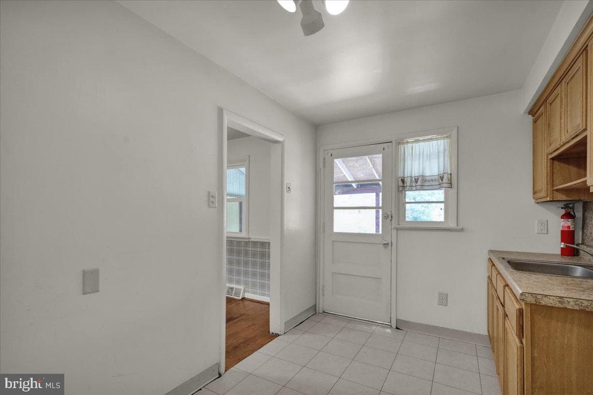 1257 Fremont Street photo 11