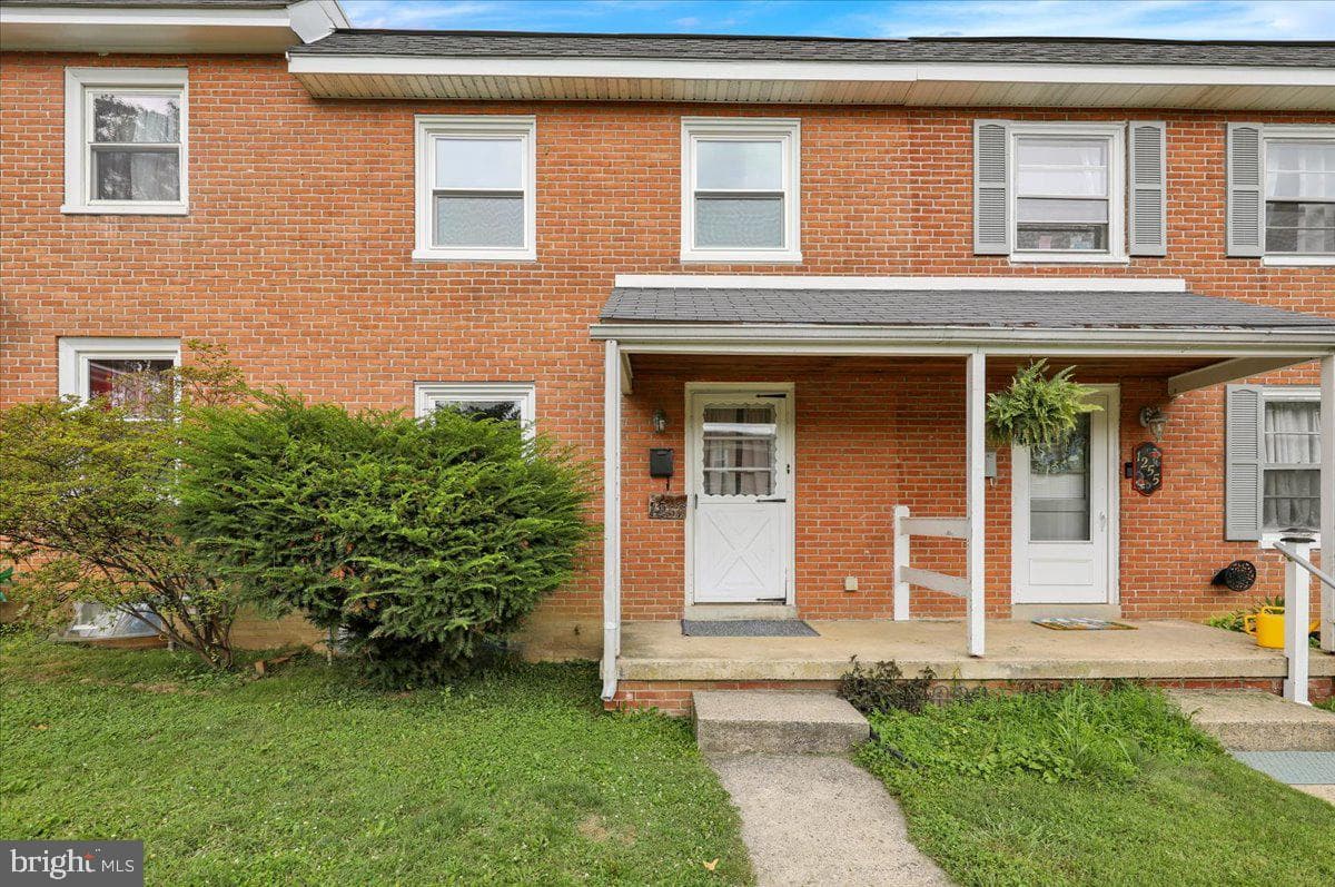 1257 Fremont Street, Lancaster