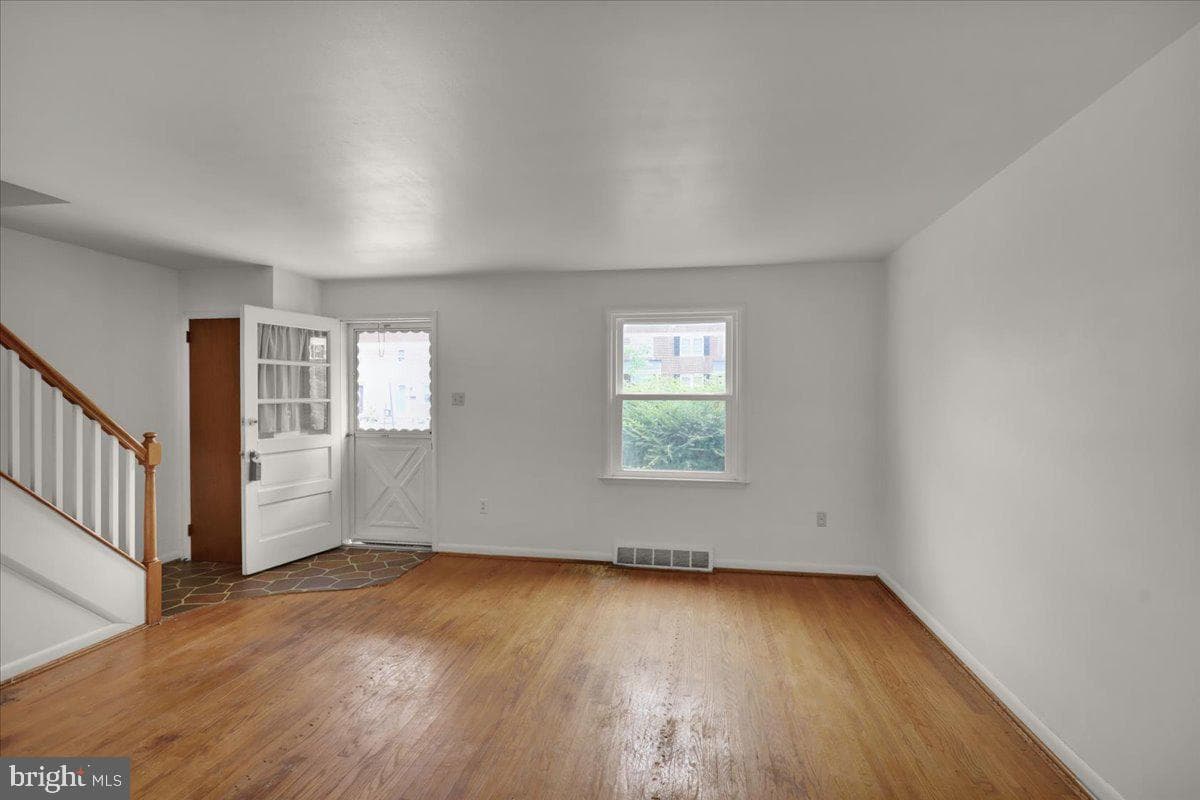 1257 Fremont Street photo 3
