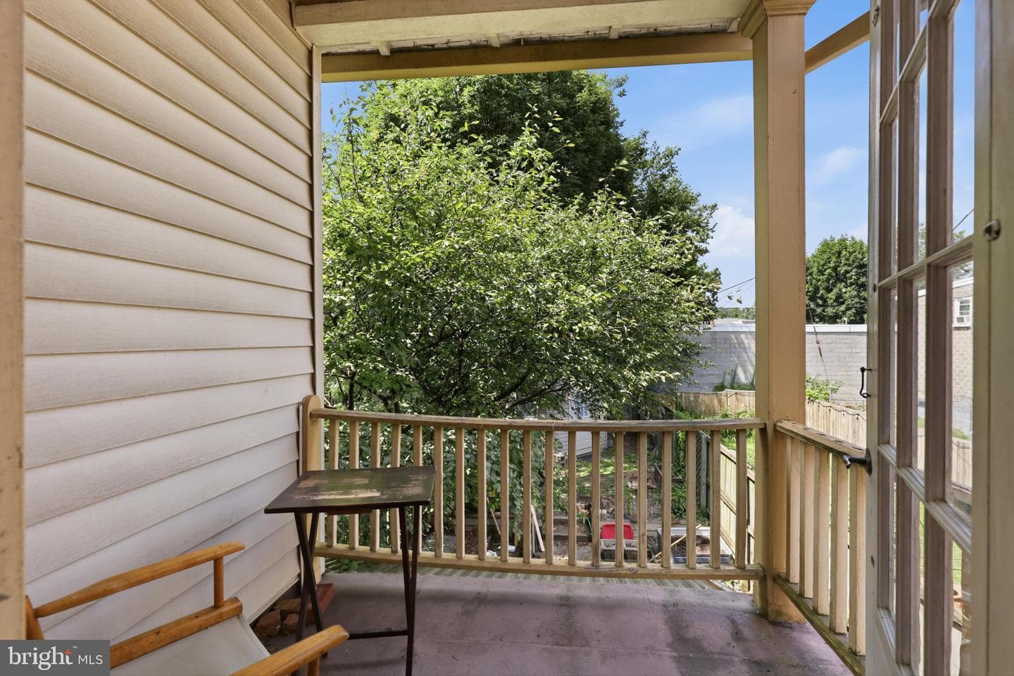 559 W Walnut Street photo 19