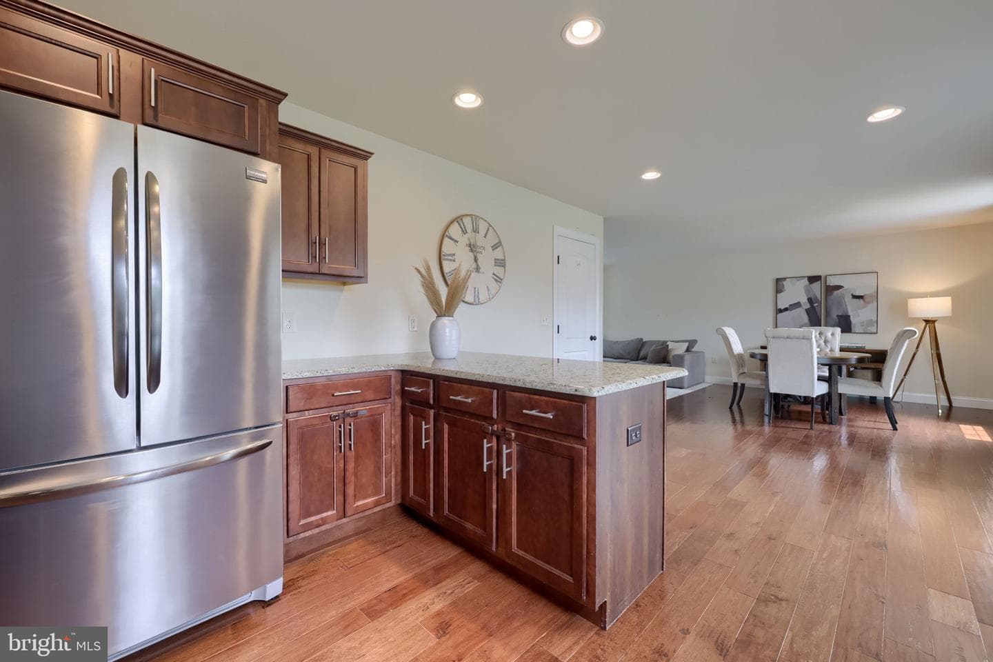 233 Loghes Drive photo 18