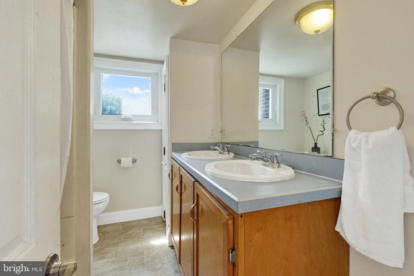 2050 Stonecrest Drive photo 23