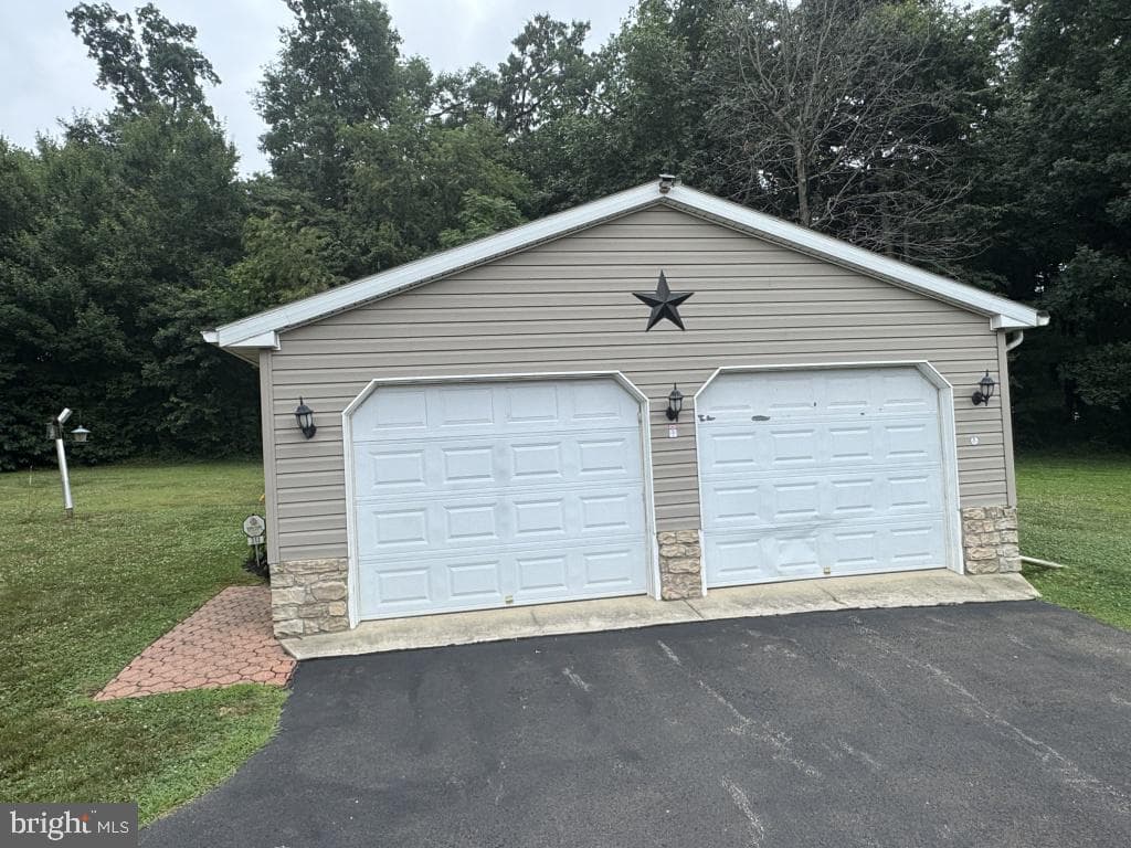 311 Little Britain Road photo 5