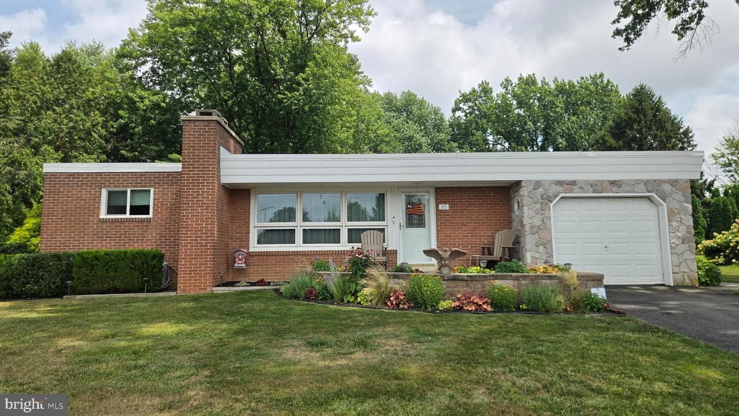 315 S Hillcrest Avenue, Quarryville