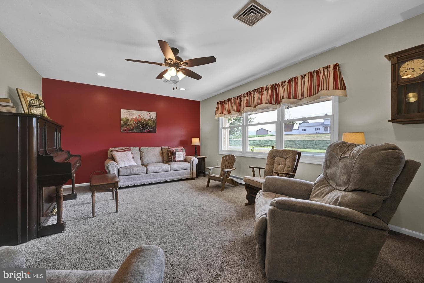 75 Hickory Road photo 13