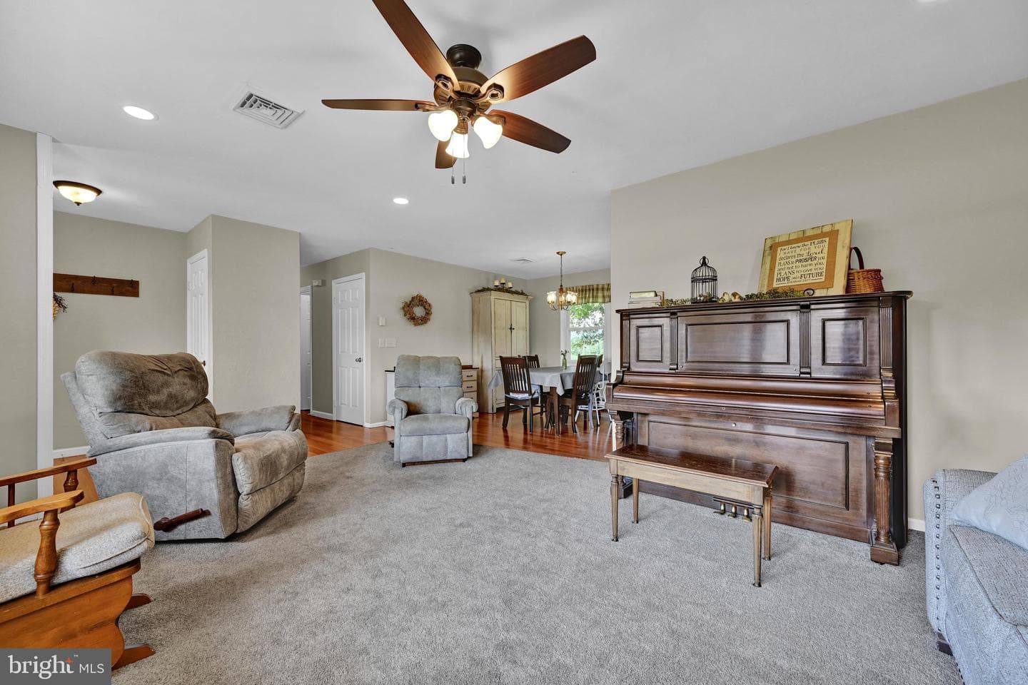 75 Hickory Road photo 14