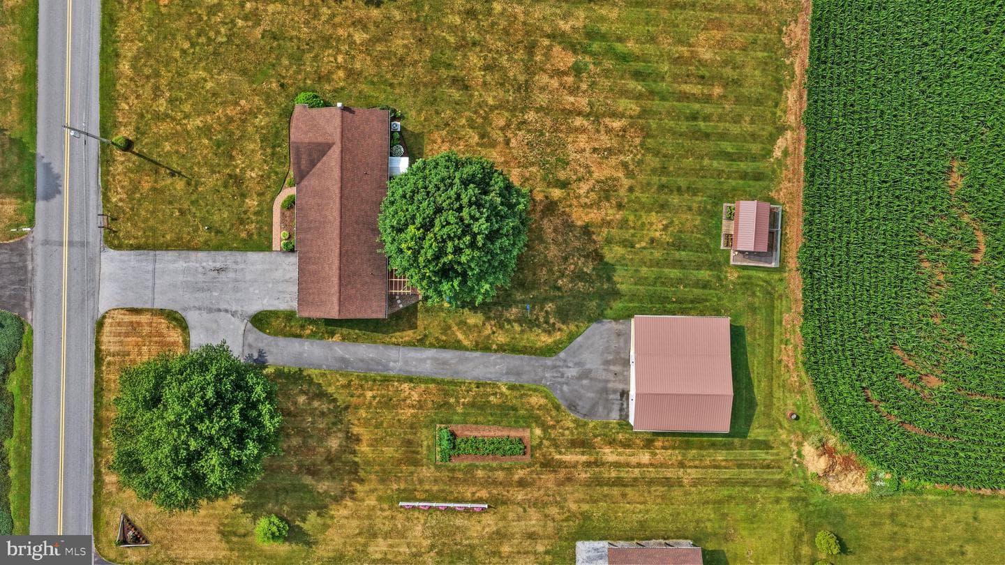 75 Hickory Road photo 2