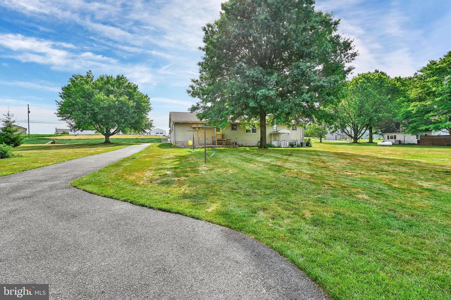 75 Hickory Road photo 42