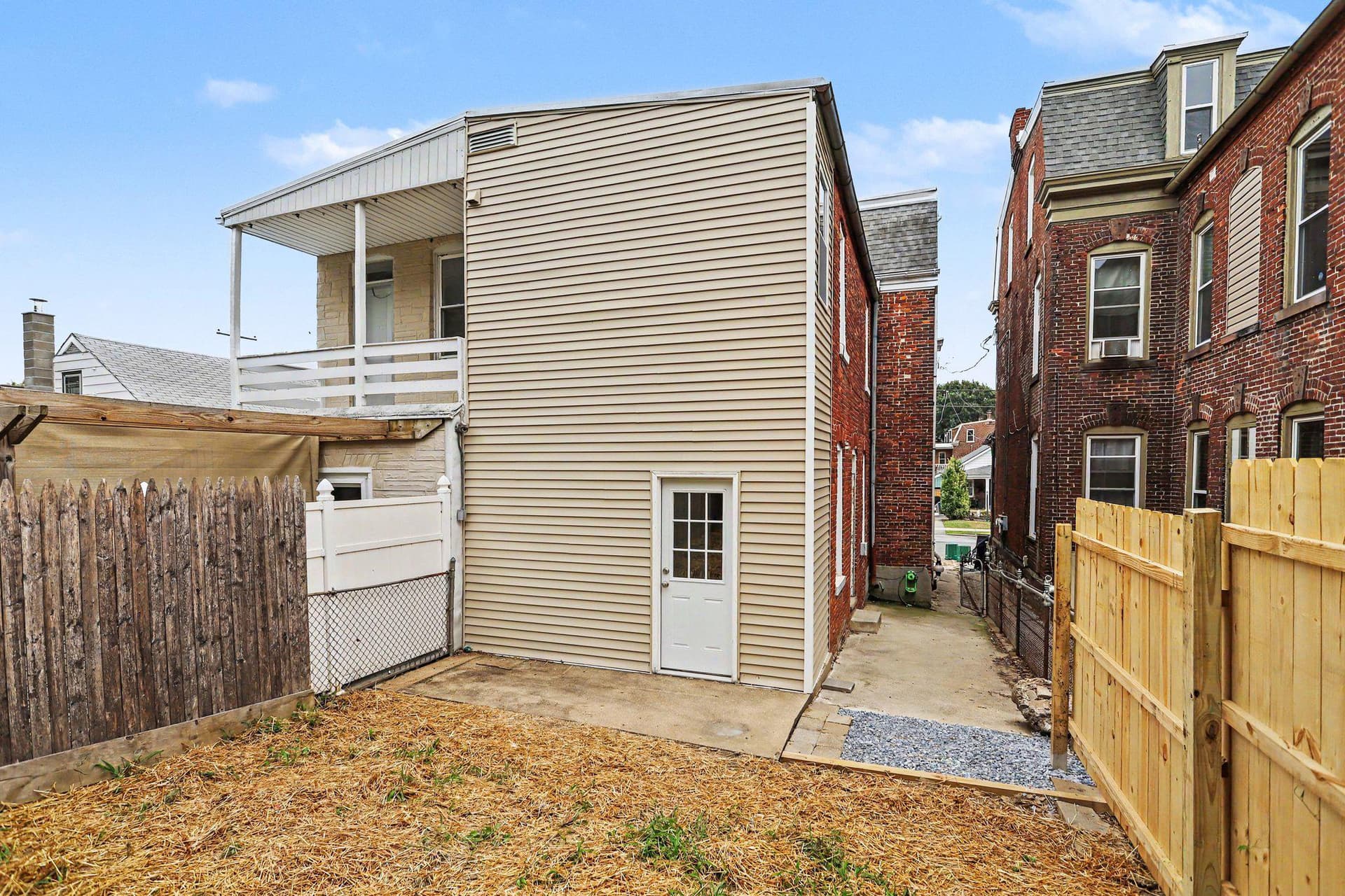 405 Poplar Street photo 23