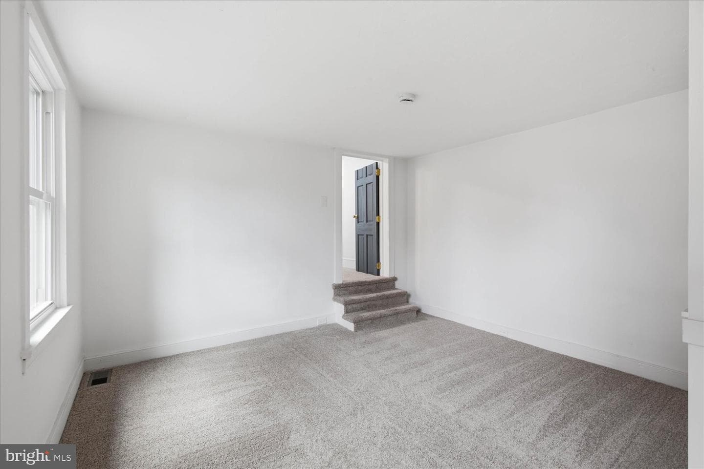 542 E Orange Street photo 29