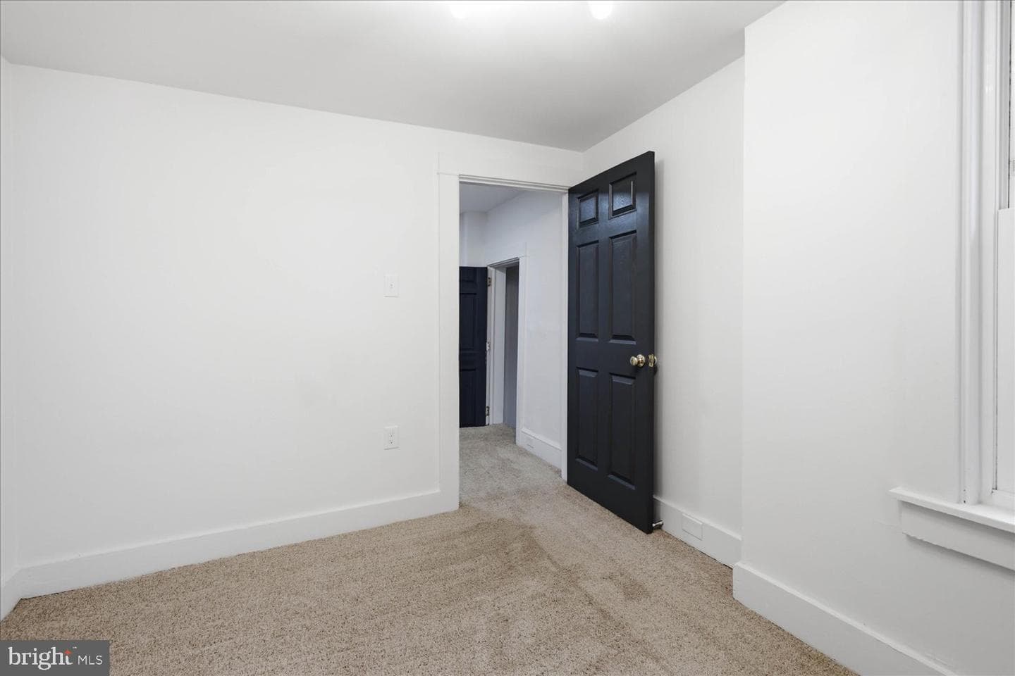 542 E Orange Street photo 31