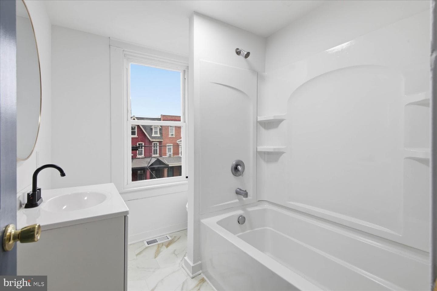 542 E Orange Street photo 45