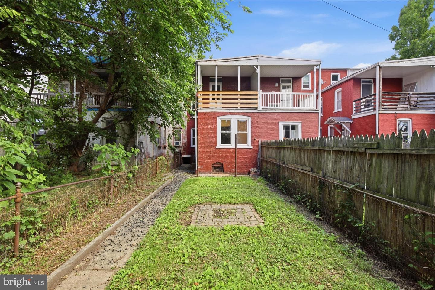 144 E Liberty Street photo 36