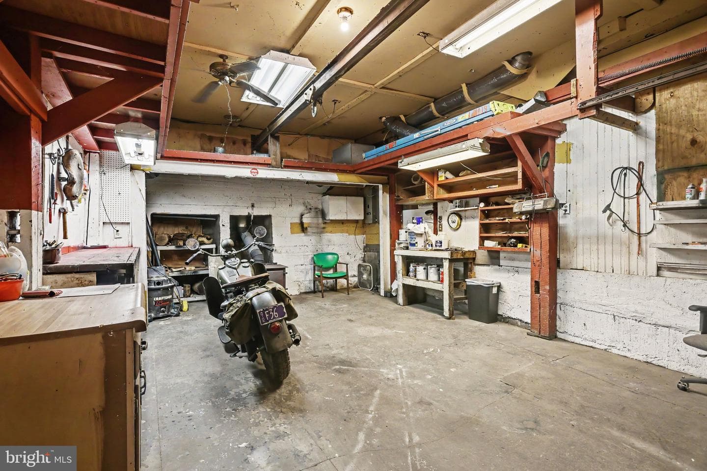 318 Linden Street photo 25