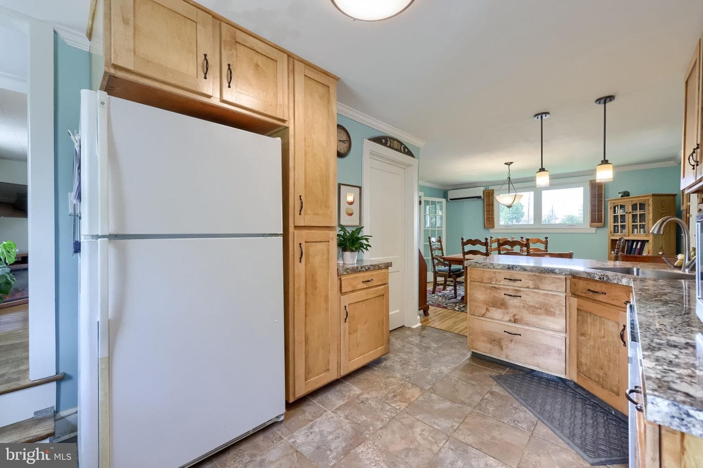 6045 Pine Street photo 26