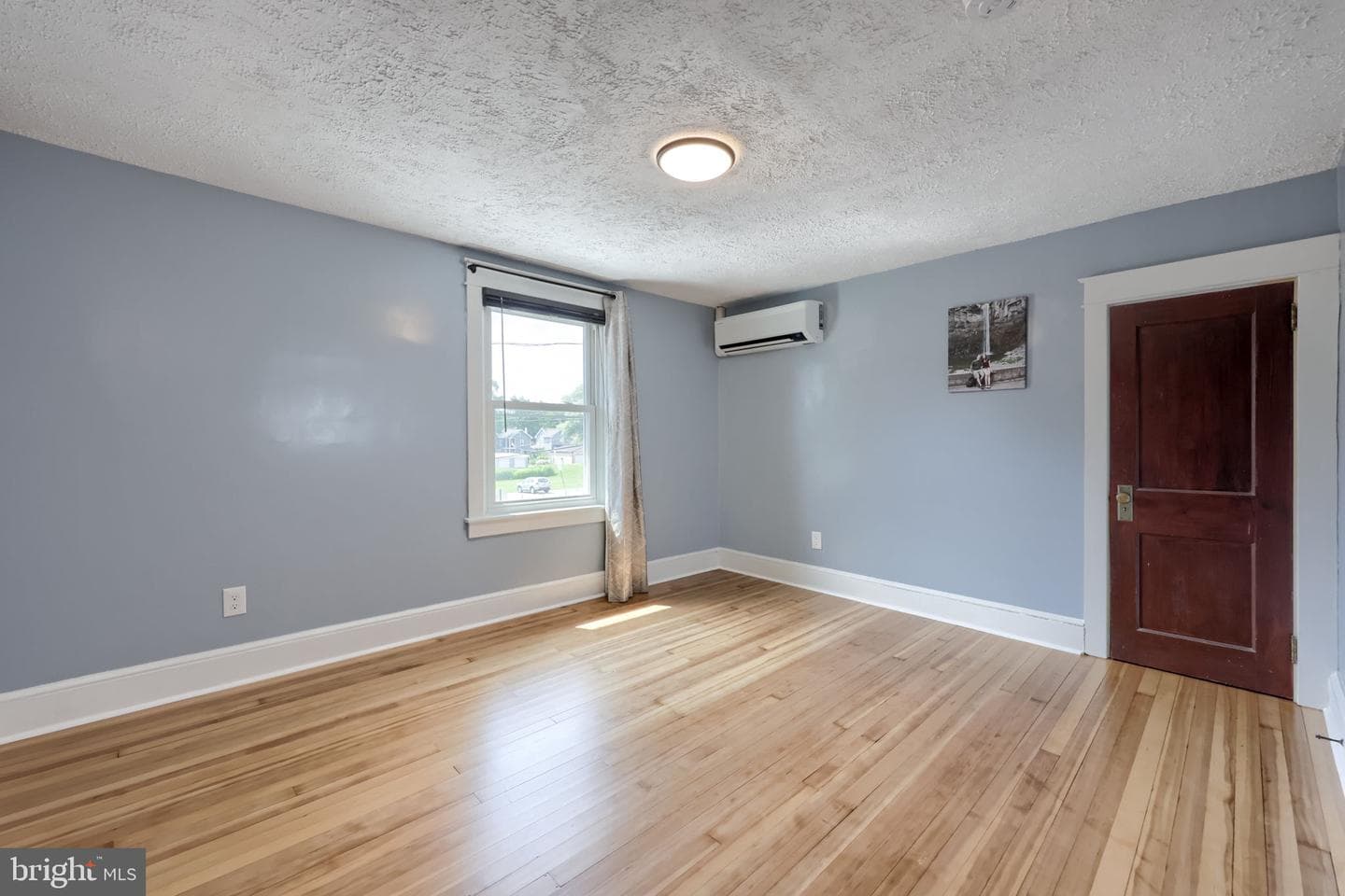 6045 Pine Street photo 31