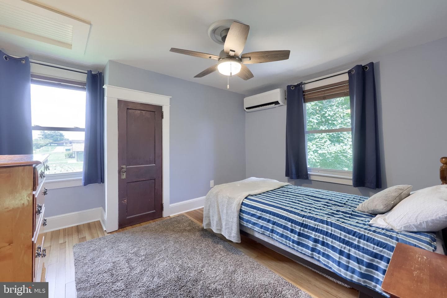 6045 Pine Street photo 34
