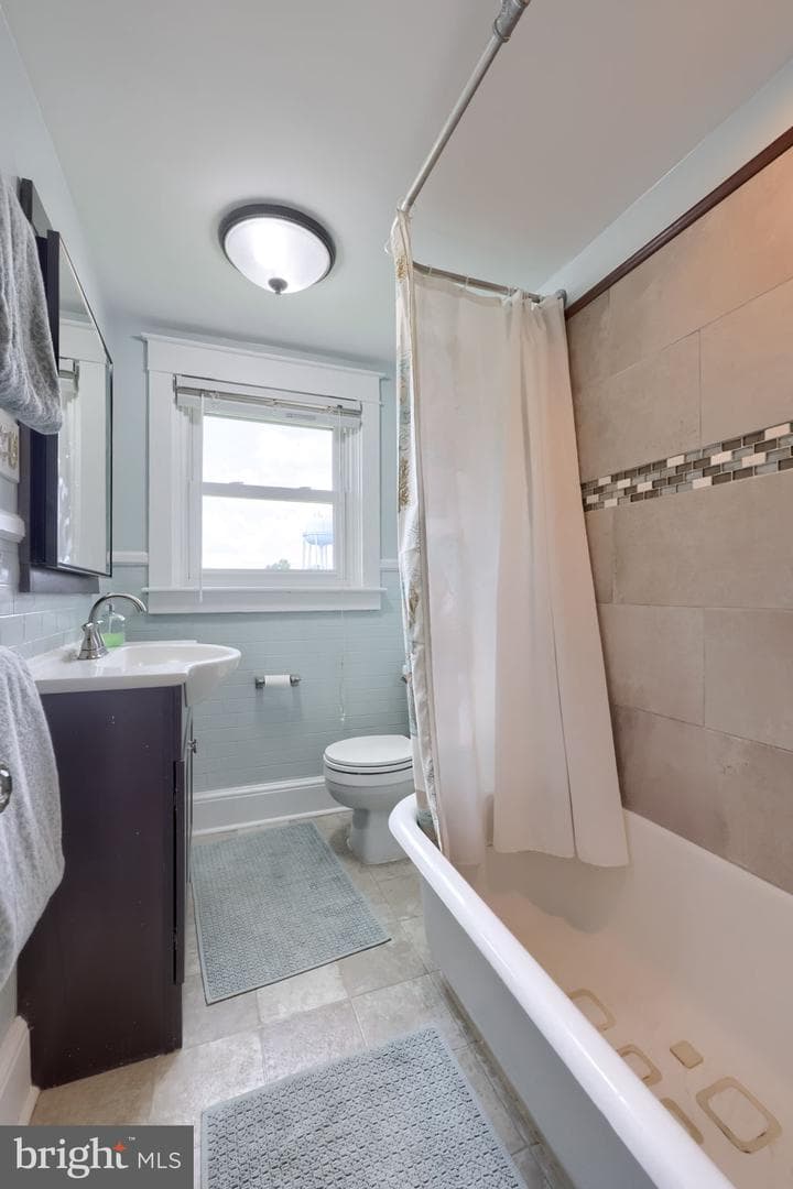 6045 Pine Street photo 36