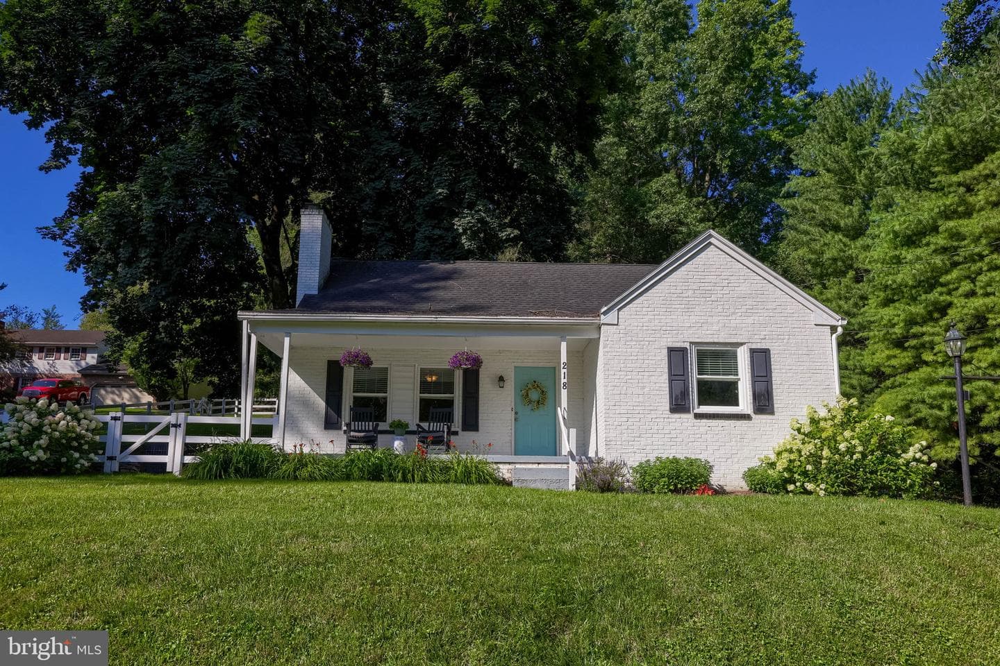 218 School House Road photo 1