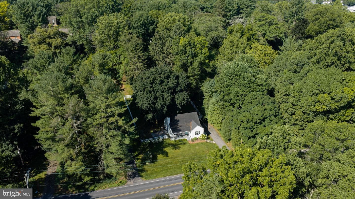 218 School House Road photo 33