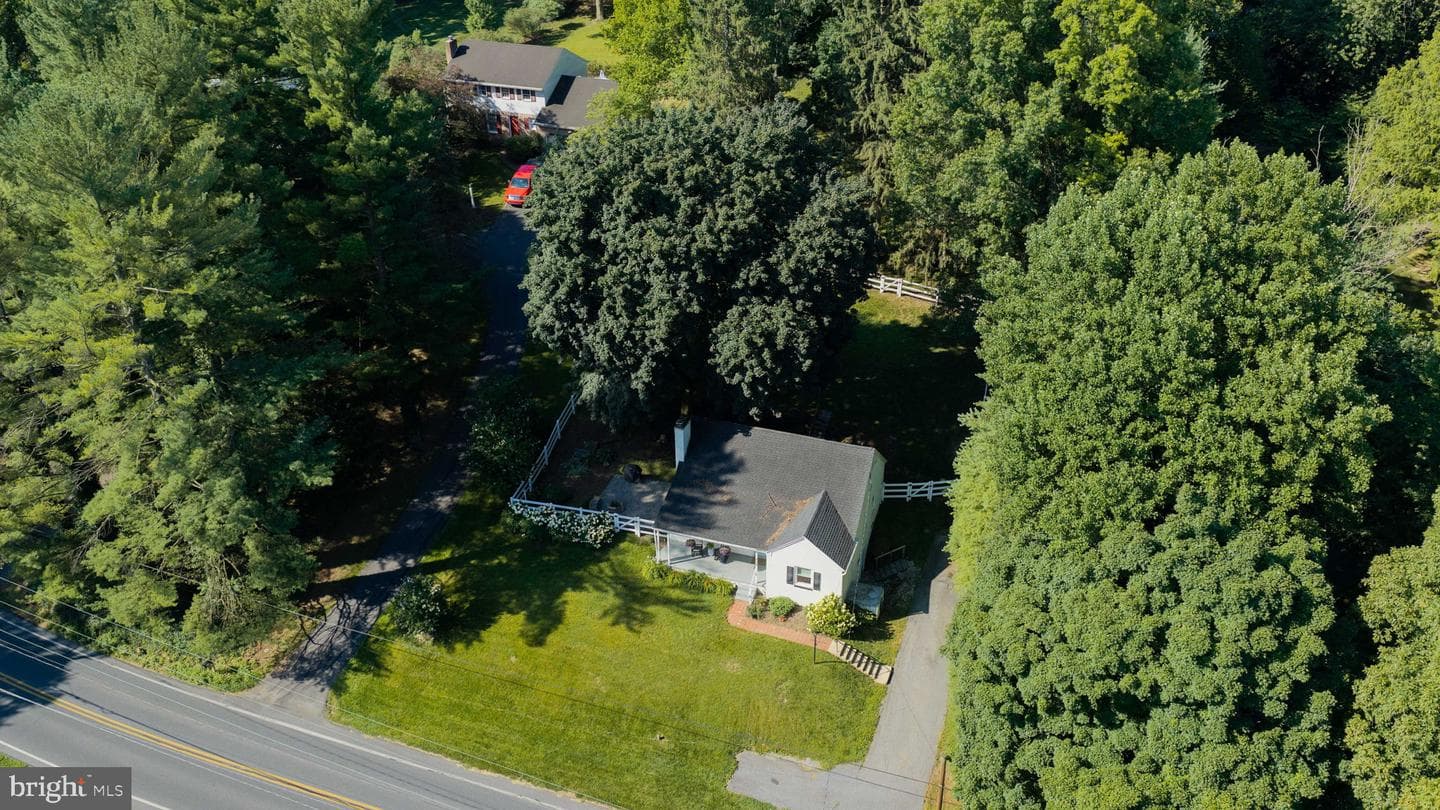 218 School House Road photo 36