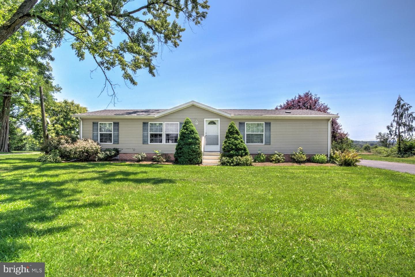 1207 Mount Gretna Road, Elizabethtown