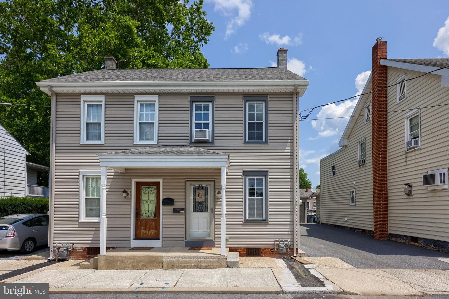 137 N Charlotte Street photo 2