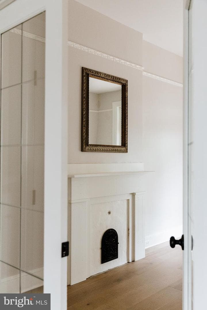 522 W James Street photo 23