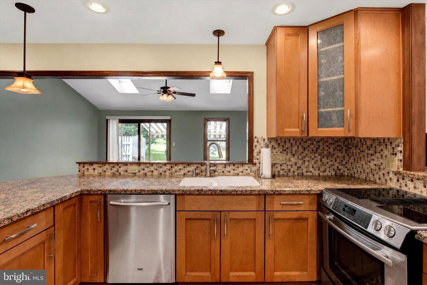 7 Kingston Court photo 14