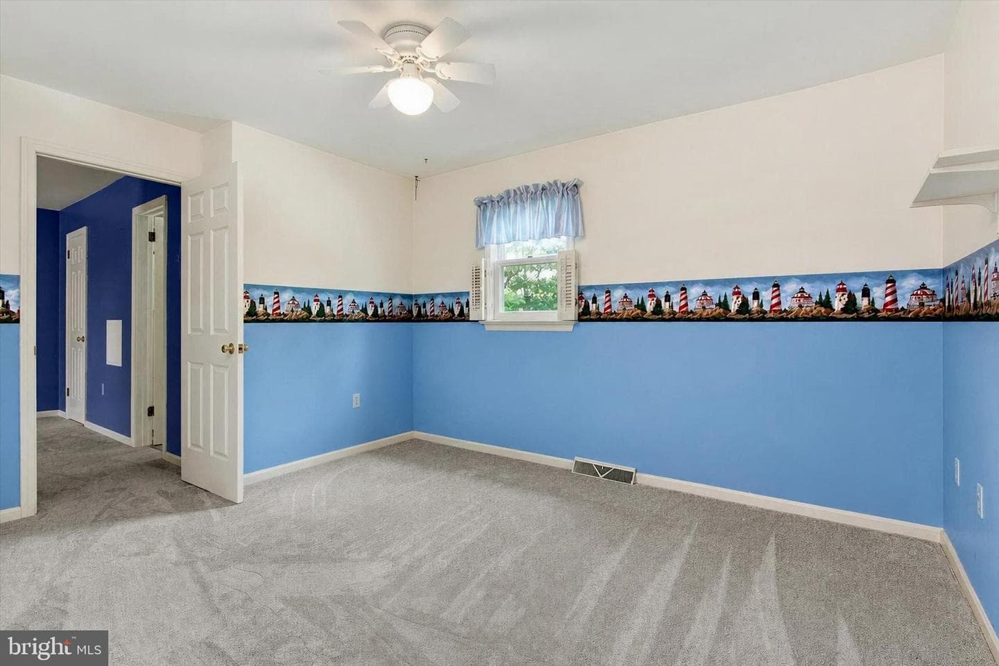 7 Kingston Court photo 24