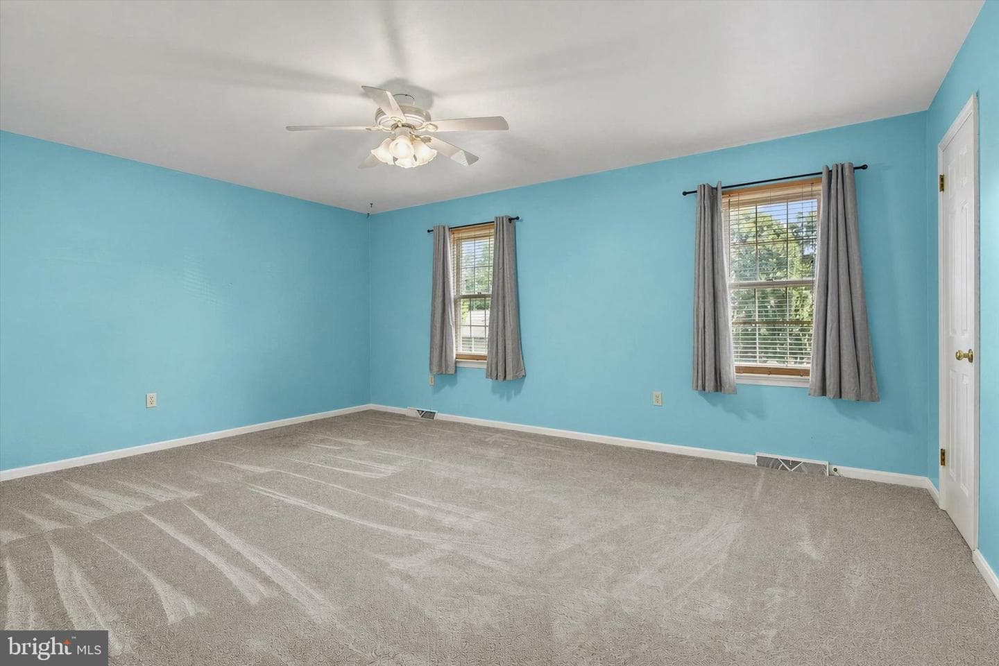 7 Kingston Court photo 26